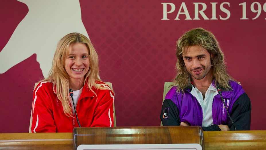 Lenka Klenke als Steffi Graf und Toby Sebastian als Andre Agassi